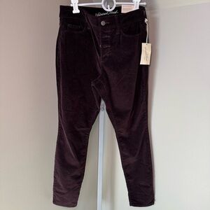 Universal‎ Thread Maroon Corduroy Oants women’s size 4 new with tags